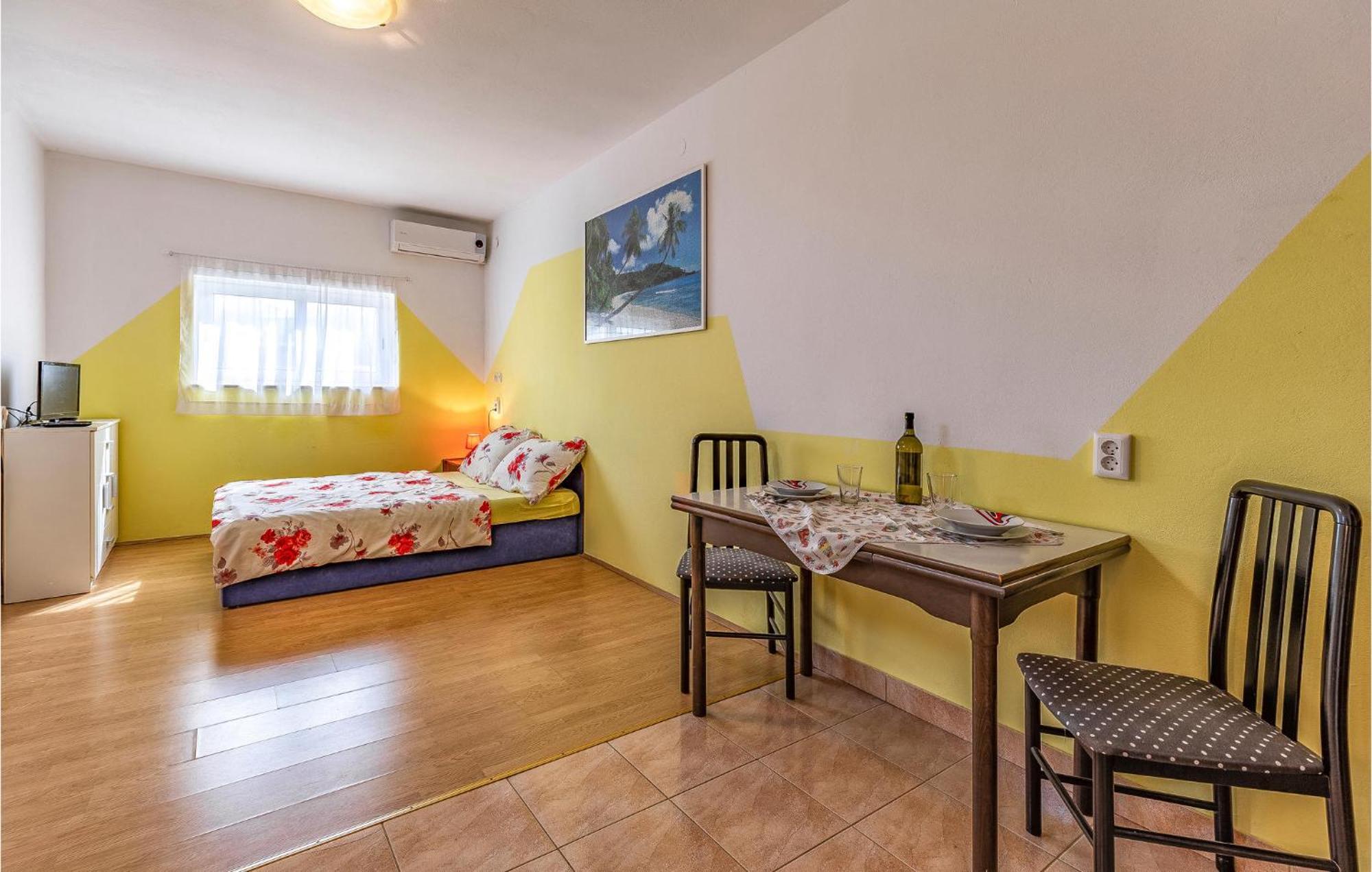 Apartment In With Kitchen